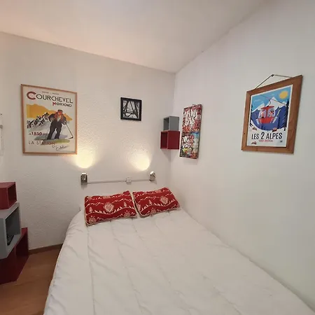 Apartment For 6 In